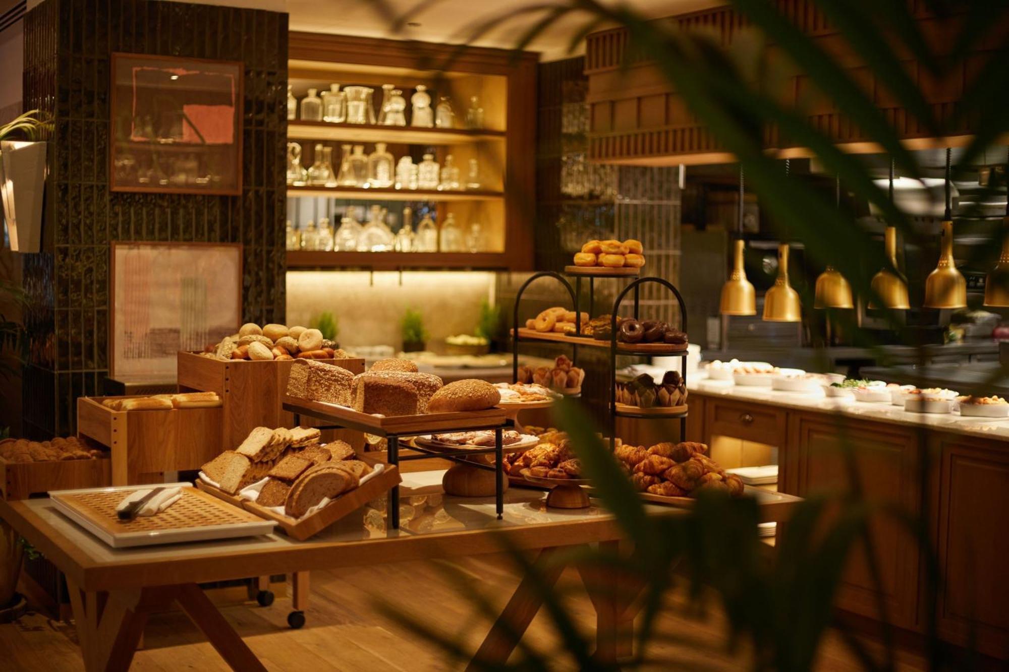 The St. Regis Mardavall Mallorca Resort Palma Nova  Ngoại thất bức ảnh